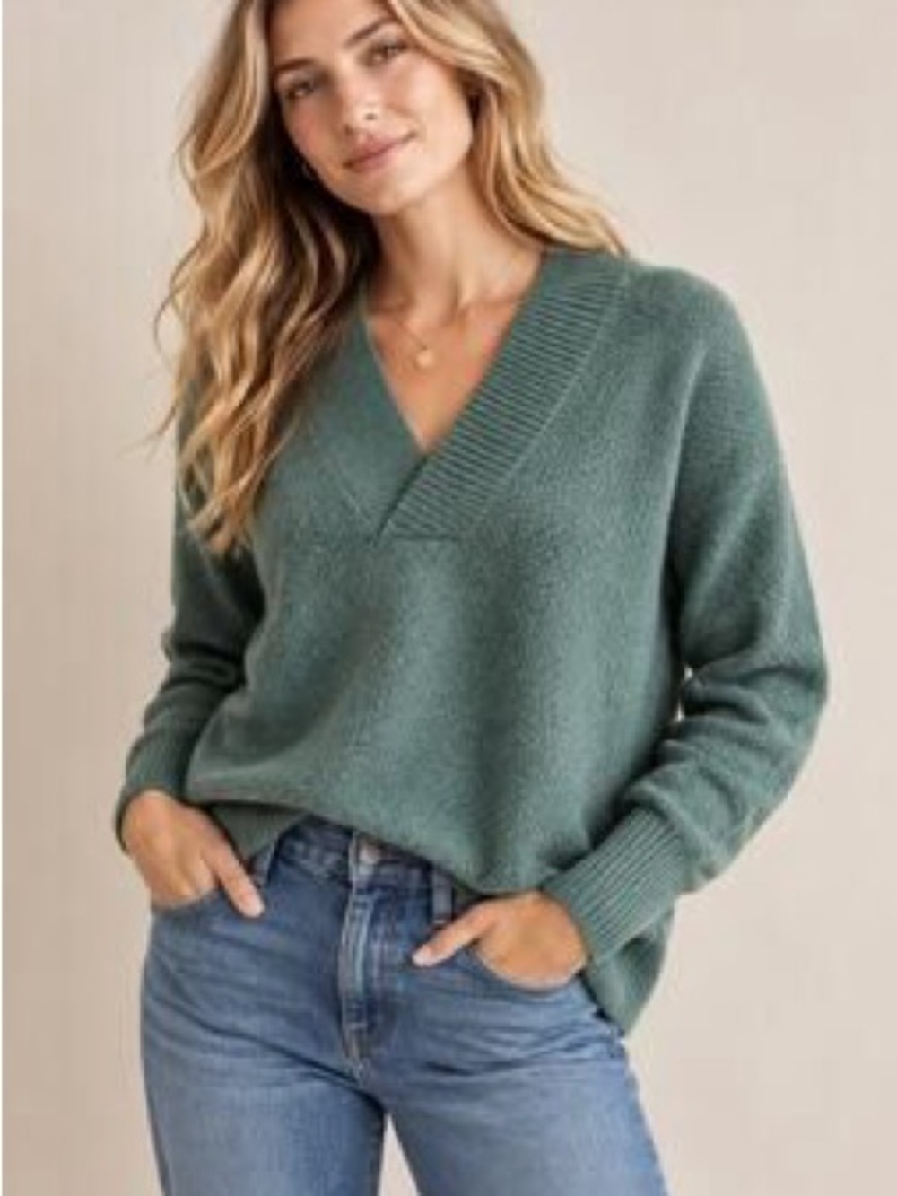 Evereve Aria V-Neck Pullover Sweater